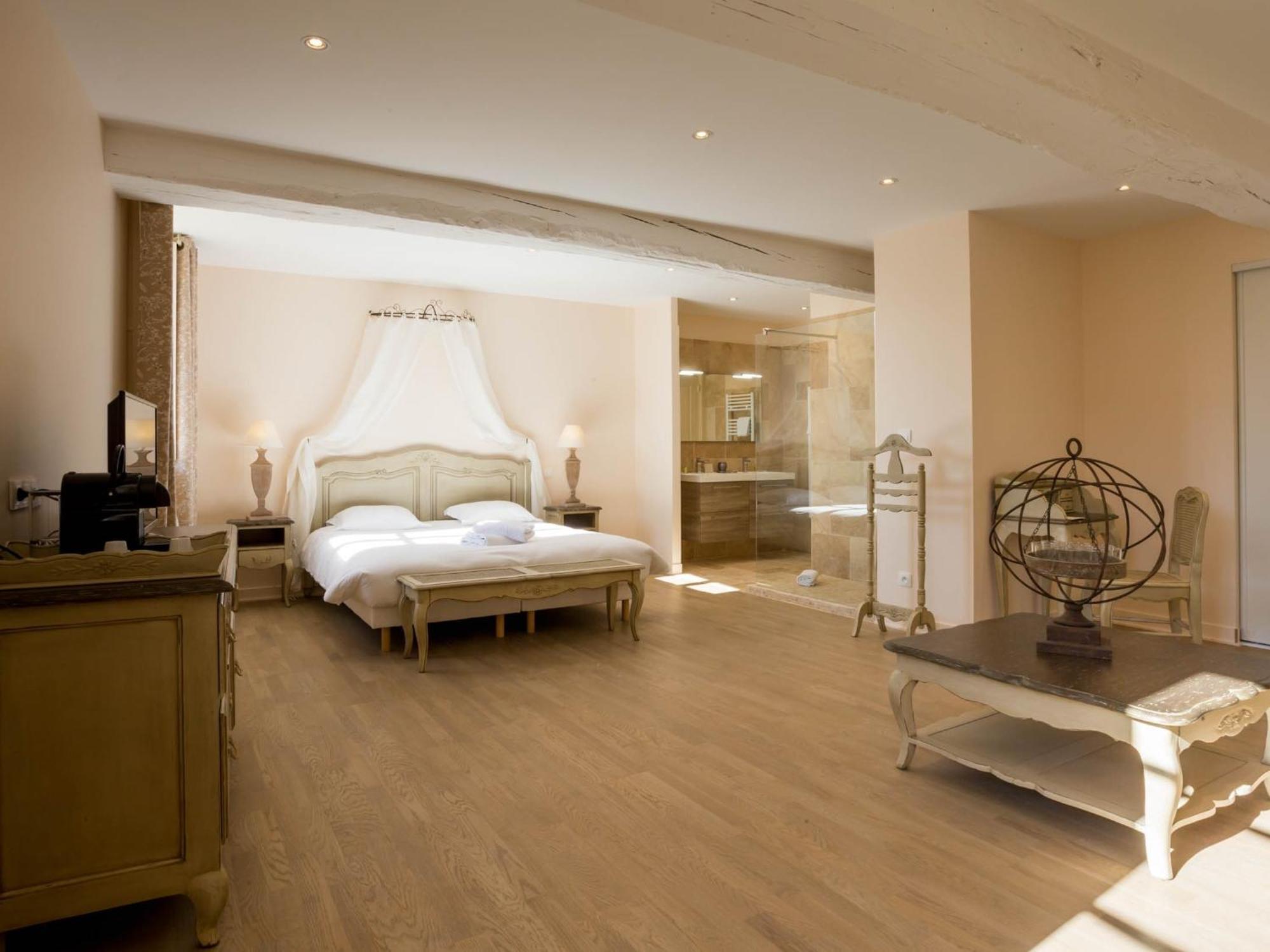 Le Cara - 4 Appartements Calmes Et Chics Au Coeur De Beaune 본느 객실 사진