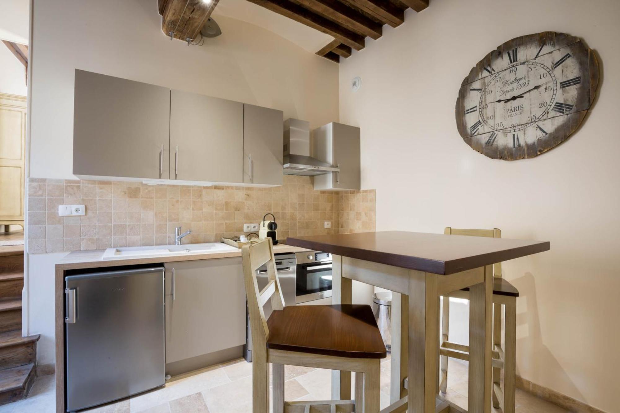 Le Cara - 4 Appartements Calmes Et Chics Au Coeur De Beaune 본느 객실 사진