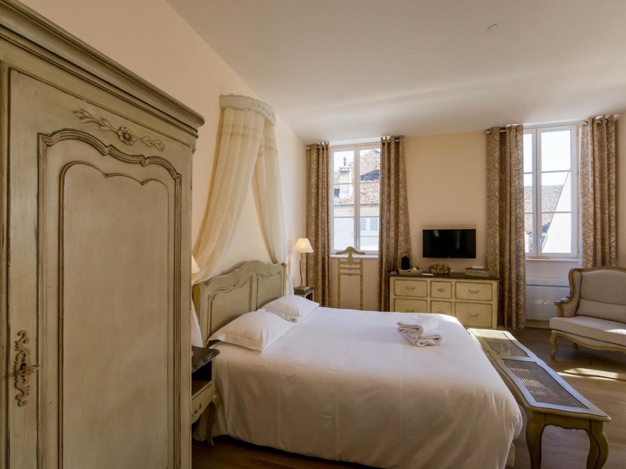 Le Cara - 4 Appartements Calmes Et Chics Au Coeur De Beaune 본느 객실 사진