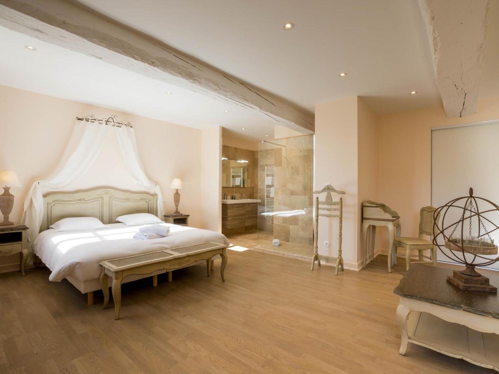 Le Cara - 4 Appartements Calmes Et Chics Au Coeur De Beaune 본느 객실 사진