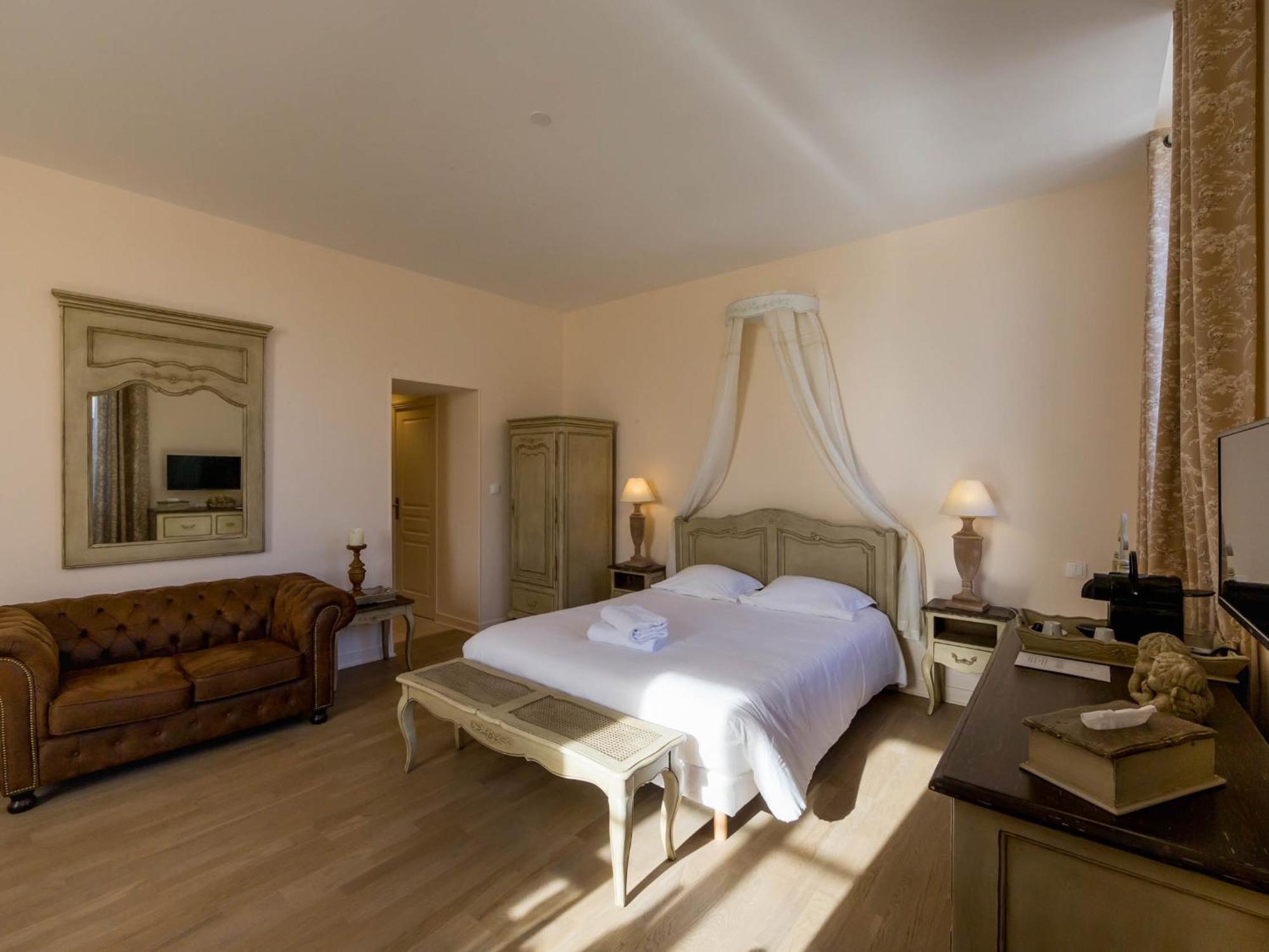 Le Cara - 4 Appartements Calmes Et Chics Au Coeur De Beaune 본느 객실 사진