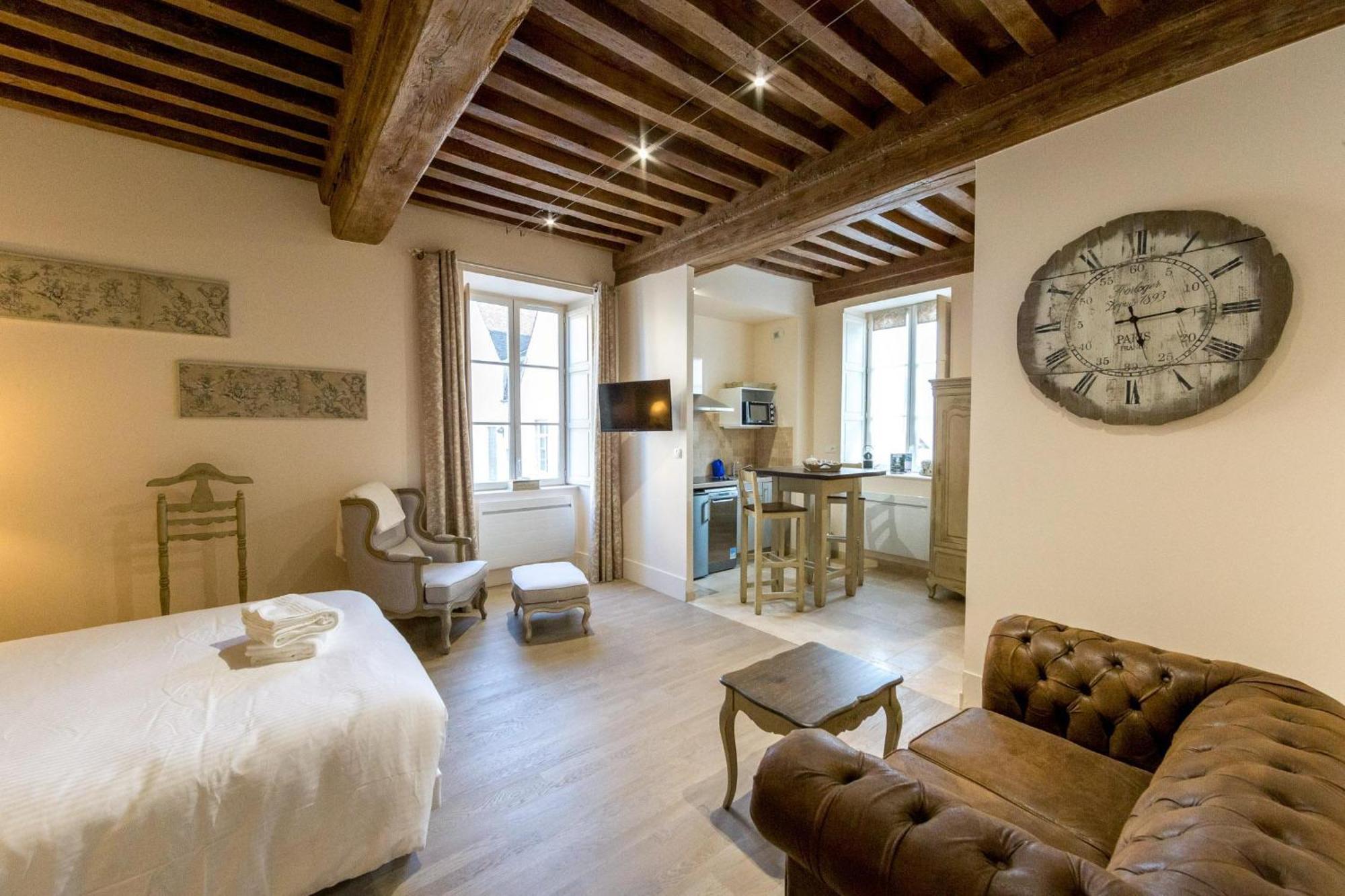 Le Cara - 4 Appartements Calmes Et Chics Au Coeur De Beaune 본느 객실 사진